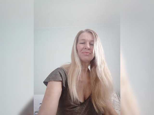 victoria71's BongaCams show and profile