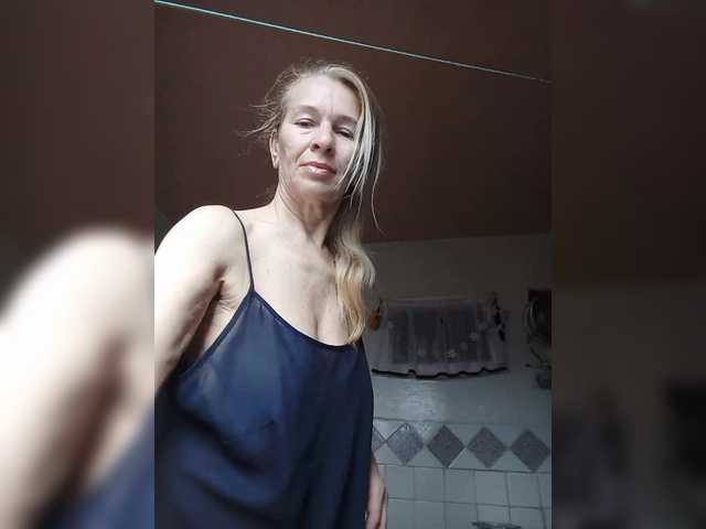 victoria71's BongaCams show and profile