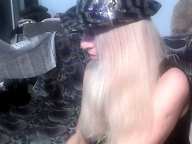 victoria71's BongaCams show and profile