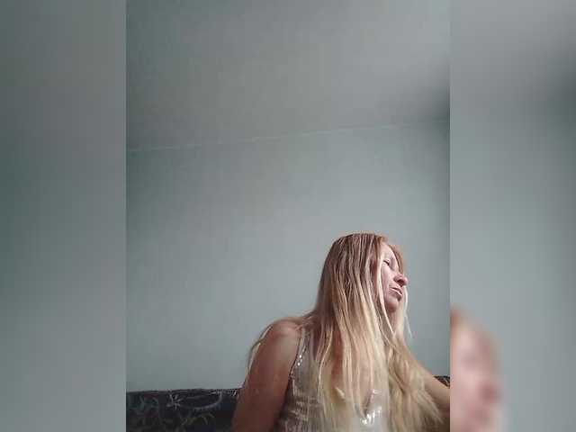 victoria71's BongaCams show and profile