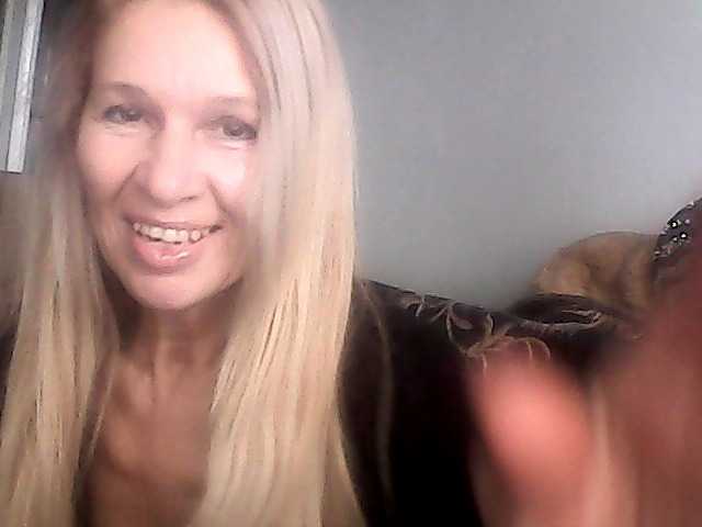 victoria71's BongaCams show and profile