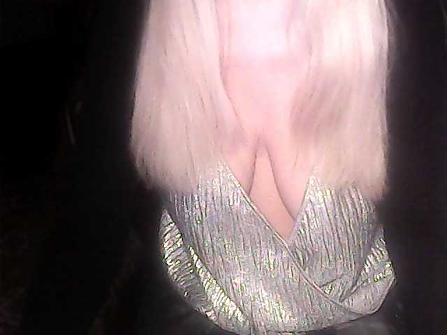 victoria71's BongaCams show and profile