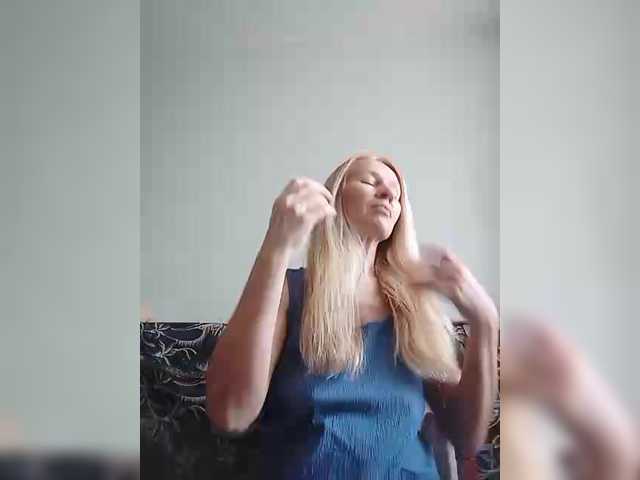 victoria71's BongaCams show and profile