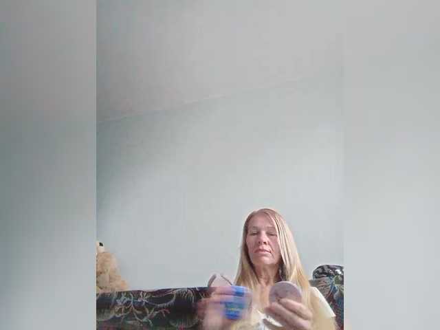 victoria71's BongaCams show and profile