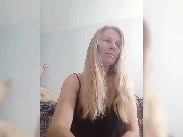 victoria71's BongaCams show and profile