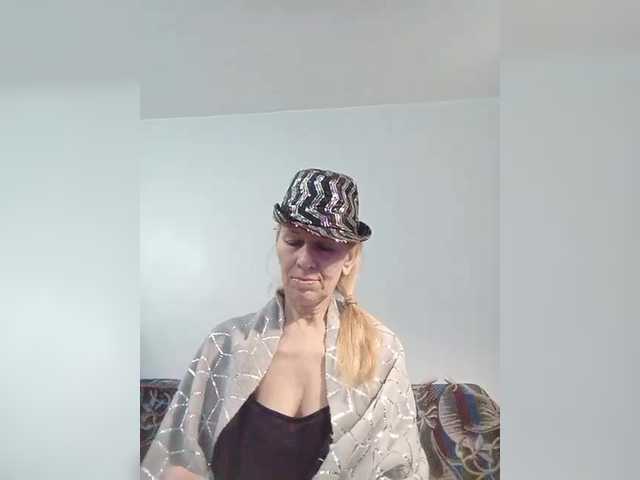 victoria71's BongaCams show and profile