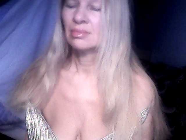 victoria71's BongaCams show and profile