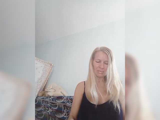 victoria71's BongaCams show and profile