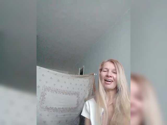 victoria71's BongaCams show and profile