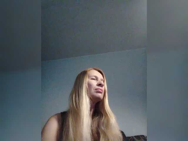 victoria71's BongaCams show and profile