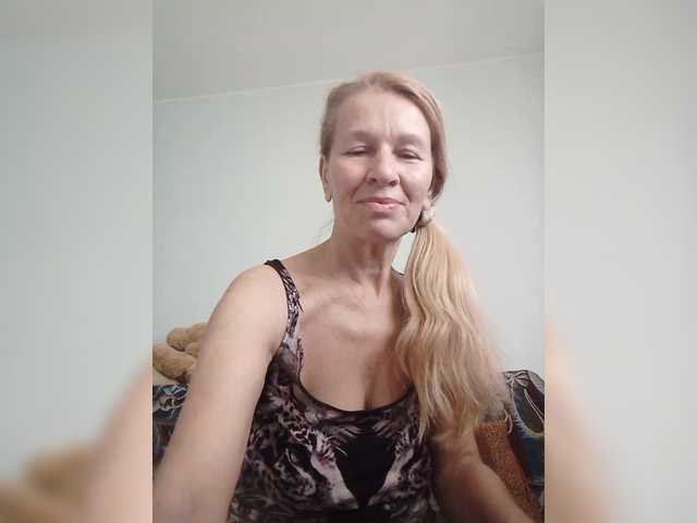 victoria71's BongaCams show and profile