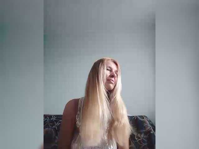 victoria71's BongaCams show and profile