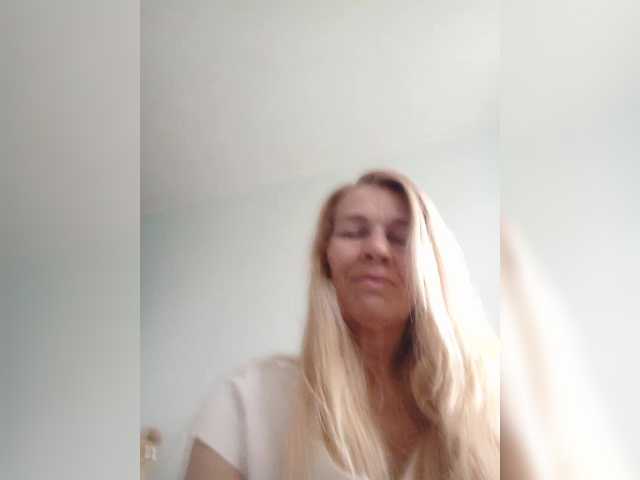 victoria71's BongaCams show and profile