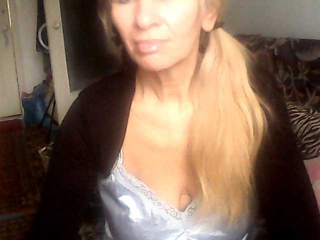 victoria71's BongaCams show and profile