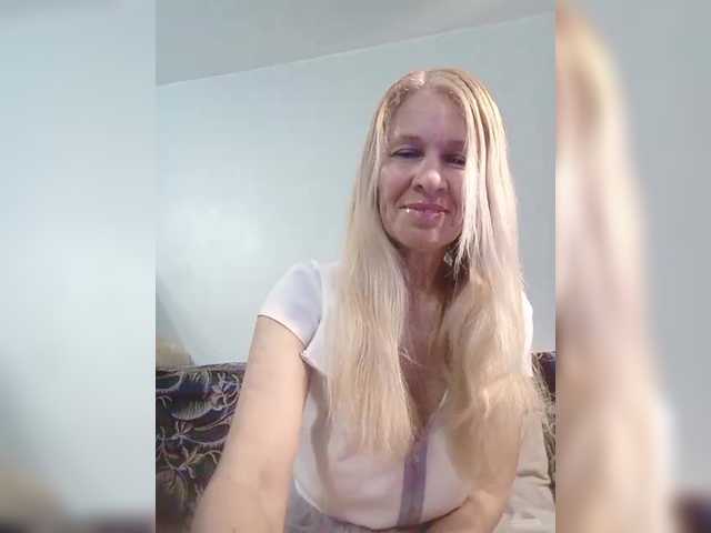 victoria71's BongaCams show and profile