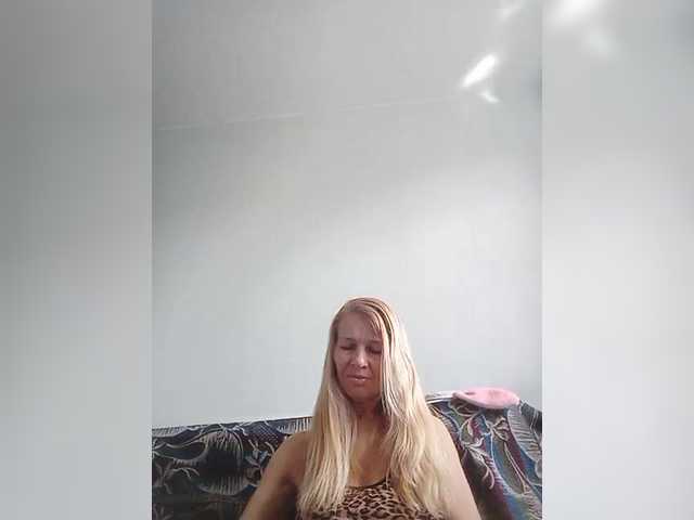 victoria71's BongaCams show and profile