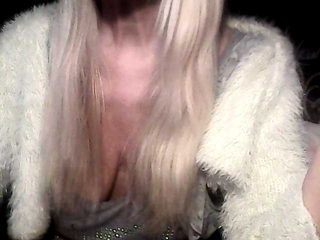 victoria71 Live Cam on BongaCams and RICams