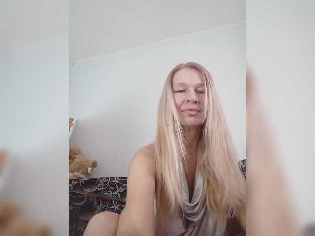 victoria71's BongaCams show and profile