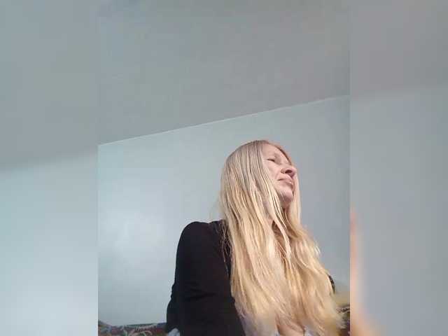 victoria71's BongaCams show and profile