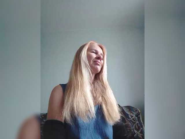 victoria71's BongaCams show and profile