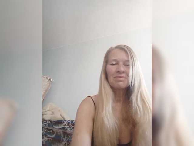 victoria71's BongaCams show and profile