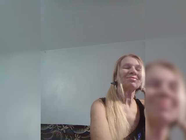 victoria71's BongaCams show and profile