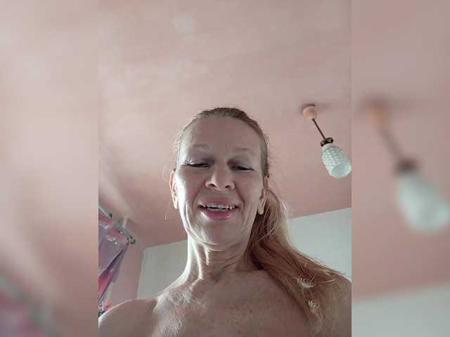 victoria71 Live Cam on BongaCams