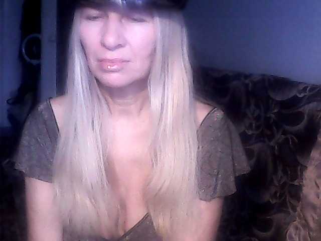 victoria71's BongaCams show and profile