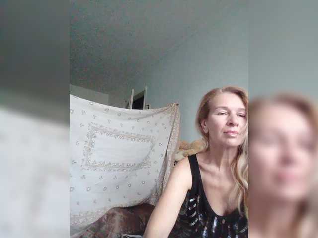 victoria71's BongaCams show and profile
