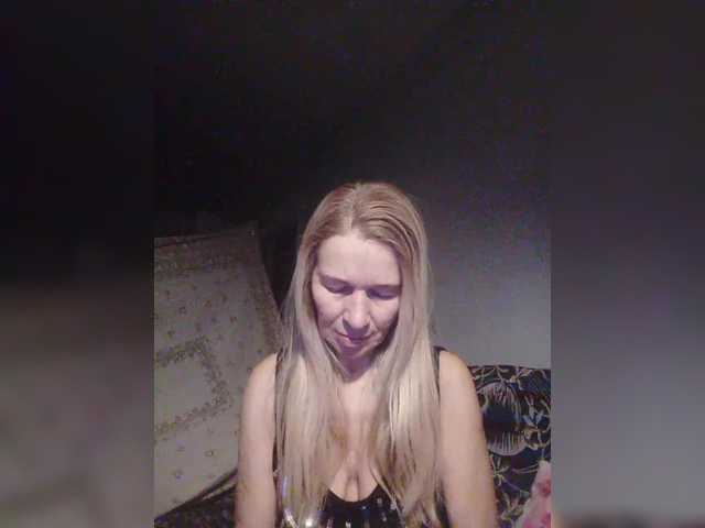 victoria71's BongaCams show and profile