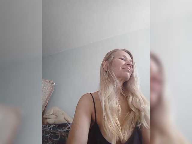 victoria71's BongaCams show and profile