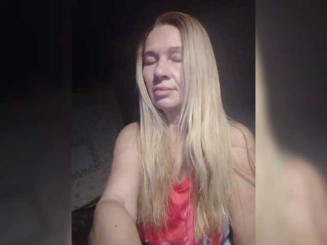 victoria71's BongaCams show and profile