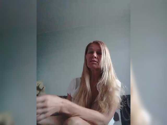 victoria71's BongaCams show and profile