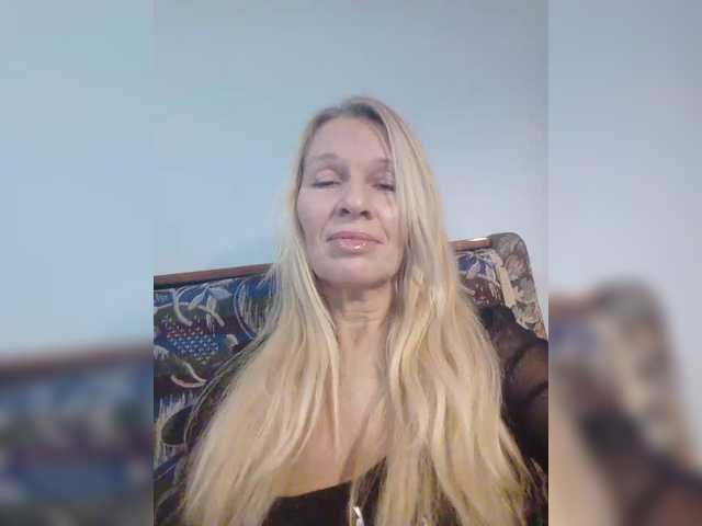 victoria71's BongaCams show and profile