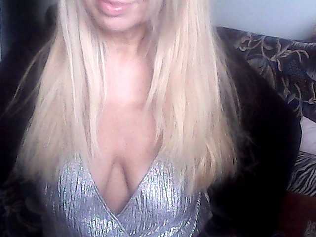 victoria71's BongaCams show and profile