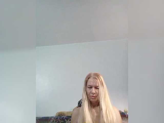 victoria71's BongaCams show and profile