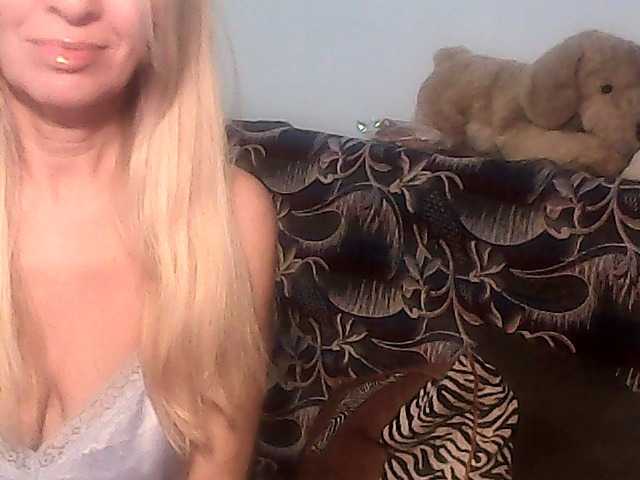 victoria71's BongaCams show and profile