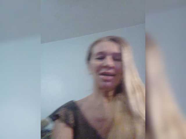 victoria71's BongaCams show and profile