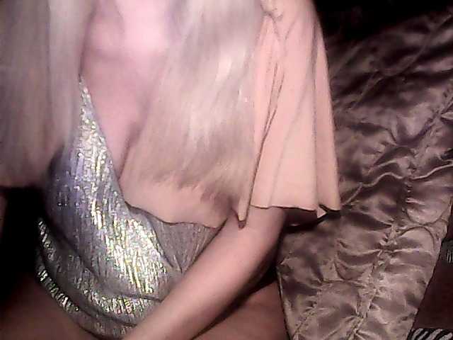 victoria71's BongaCams show and profile