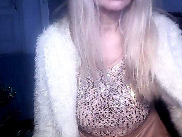 victoria71's BongaCams show and profile