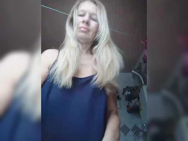 victoria71's BongaCams show and profile