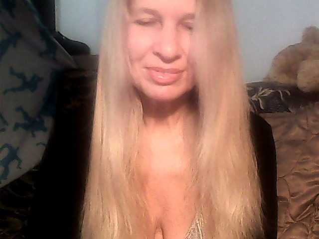 victoria71's BongaCams show and profile