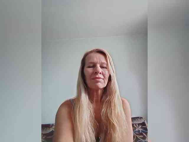 victoria71 Live Webcam on BongaCams