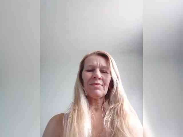 victoria71 Live Webcam on BongaCams