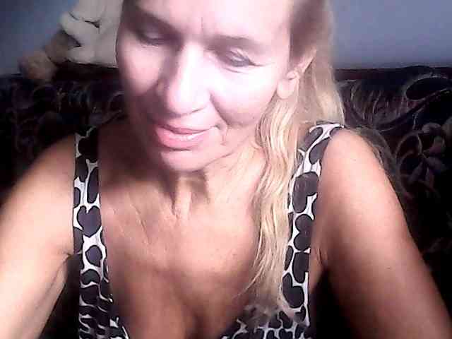 victoria71 Live Webcam on BongaCams