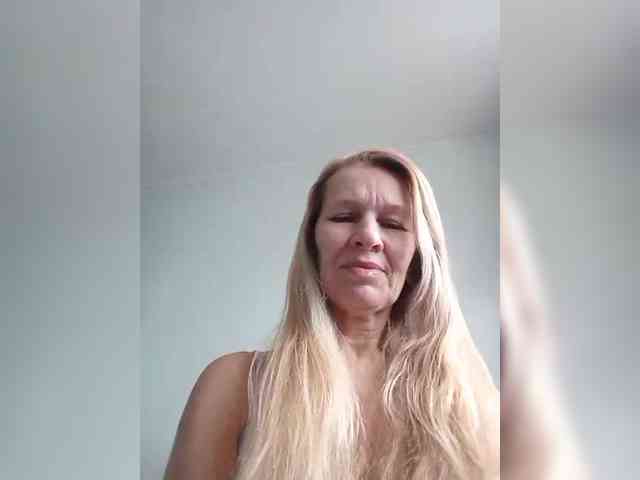 victoria71 Live Webcam on BongaCams