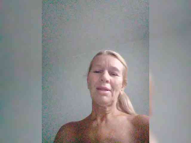 victoria71 Live Webcam on BongaCams