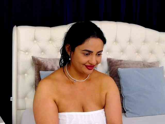 ScarletBarnes webcam