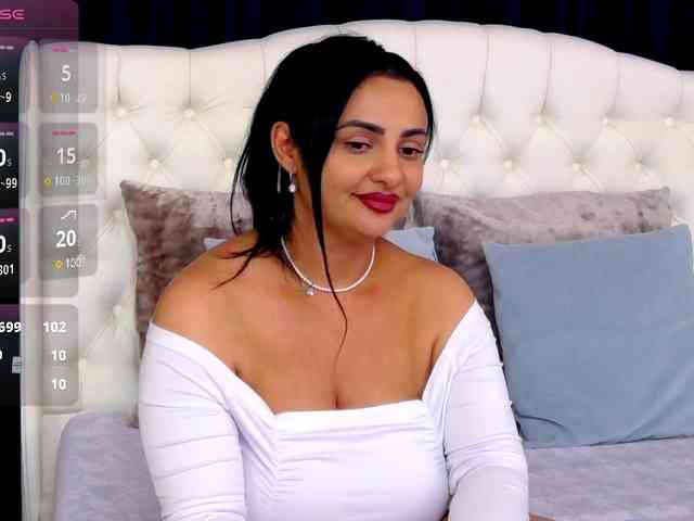 ScarletBarnes webcam