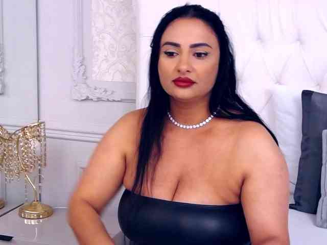 ScarletBarnes webcam